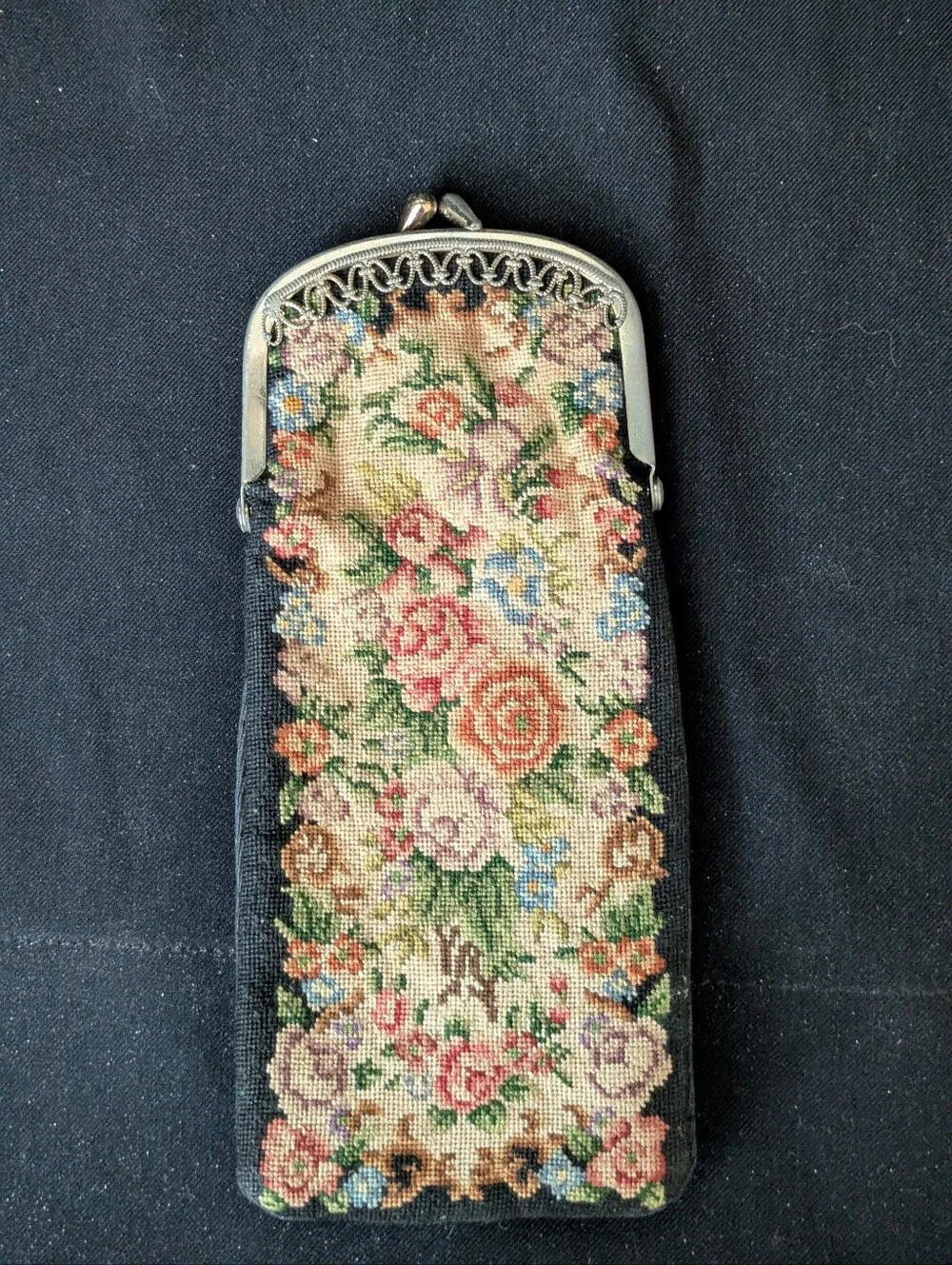 Vintage 50s Floral Needlepoint Handbag w/Compact,Eyeglass Case & Coin Purse